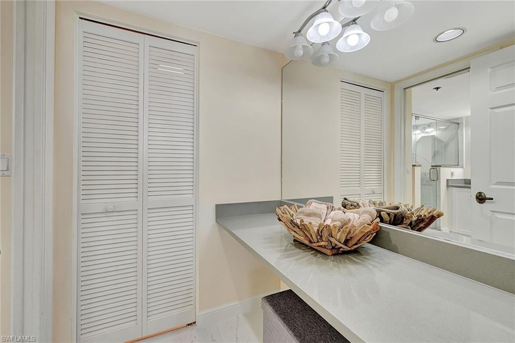 ST NICOLE - Residential Lease