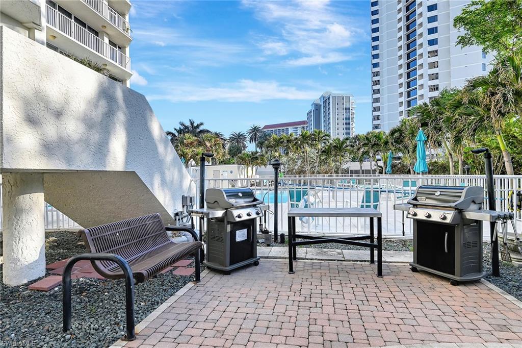 ST NICOLE - Residential Lease