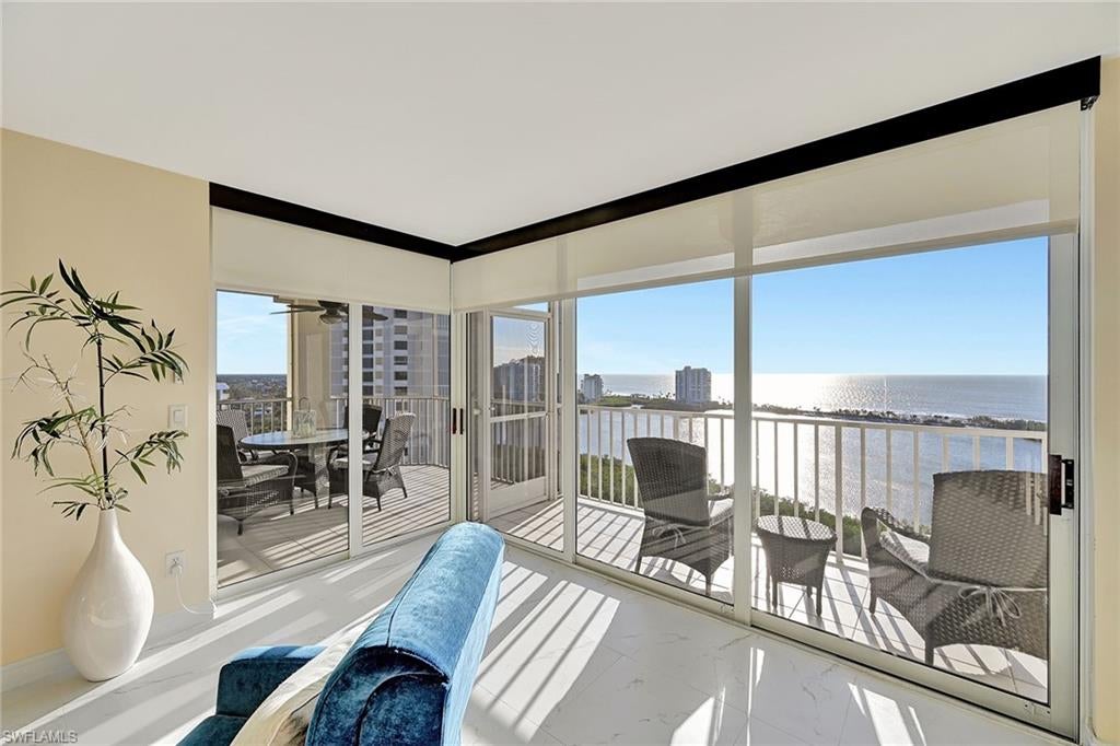 ST NICOLE - Residential Lease