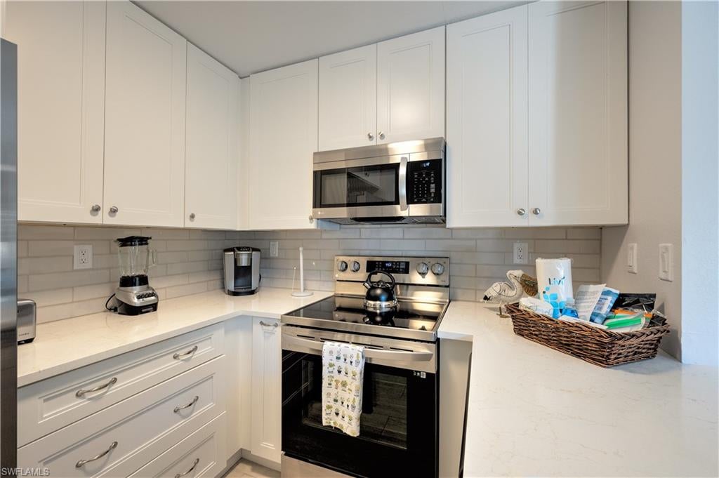 ARCHWAY VILLAS - Residential