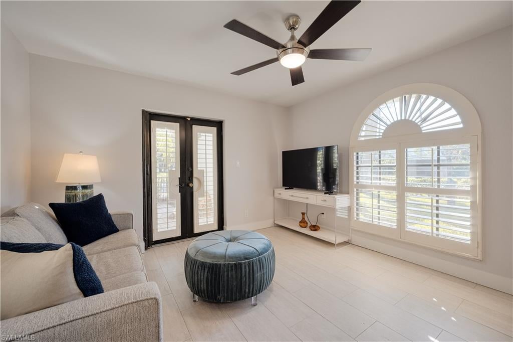 ARCHWAY VILLAS - Residential