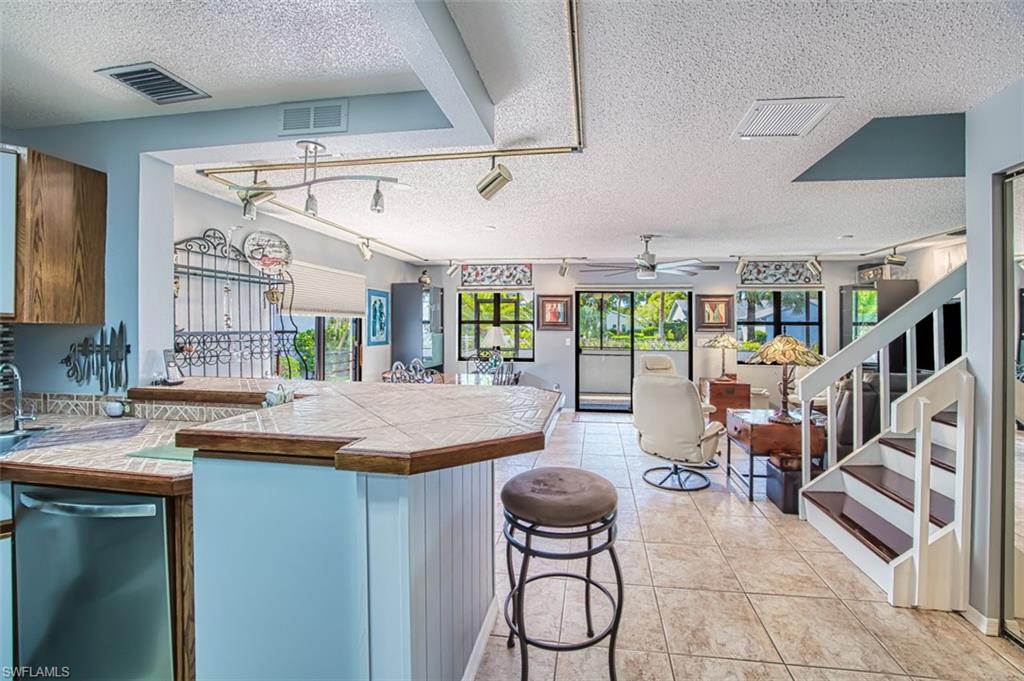 PINE RIDGE OF FORT MYERS VILLAGE - Residential