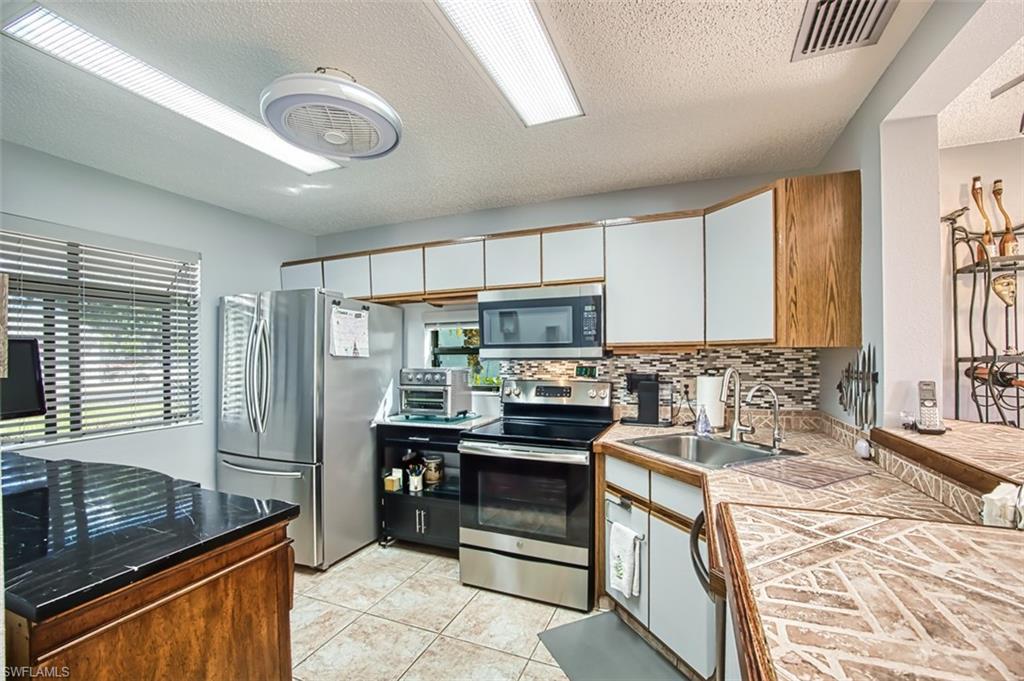 PINE RIDGE OF FORT MYERS VILLAGE - Residential