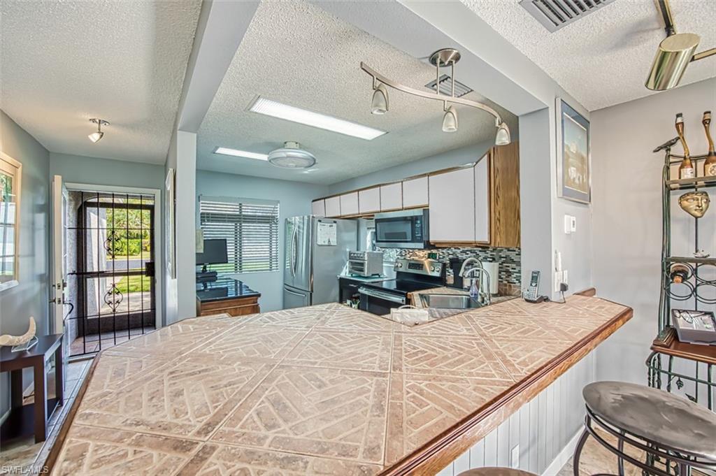 PINE RIDGE OF FORT MYERS VILLAGE - Residential