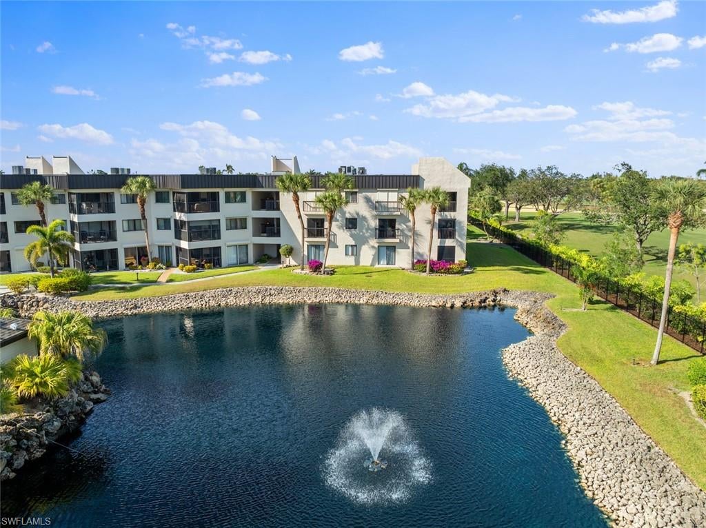 CYPRESS CONDO - Residential