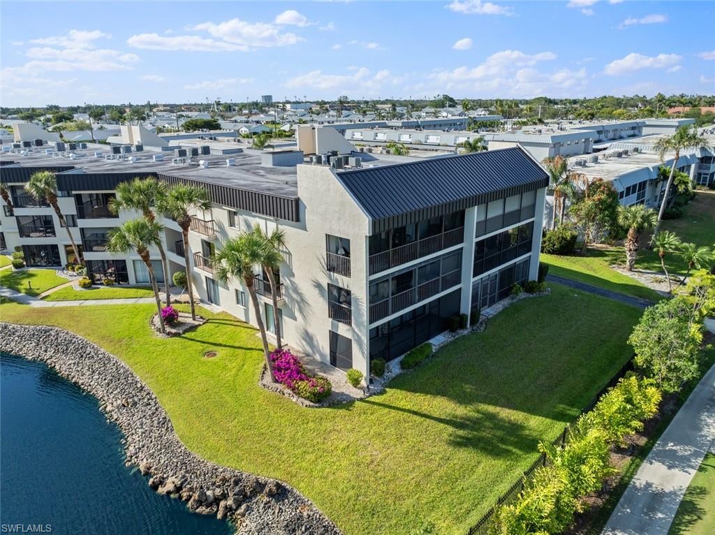 CYPRESS CONDO - Residential