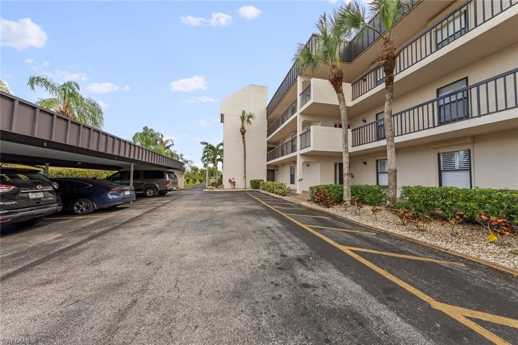 CYPRESS CONDO - Residential