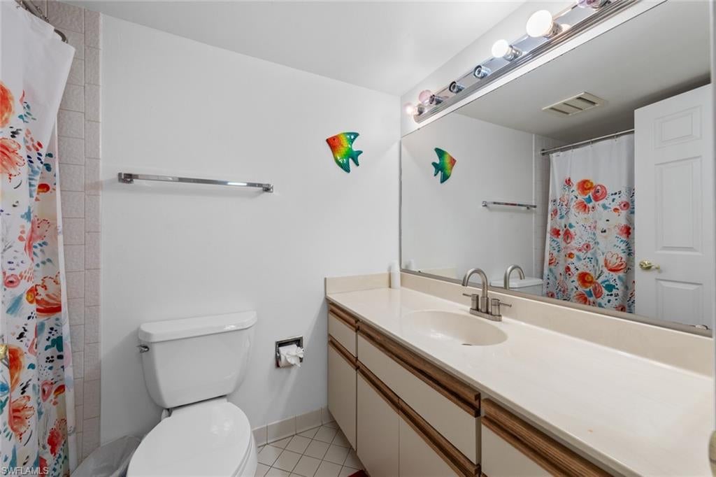CYPRESS CONDO - Residential