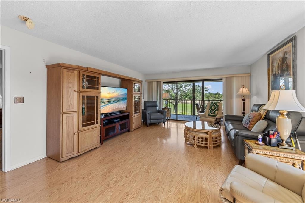 CYPRESS CONDO - Residential