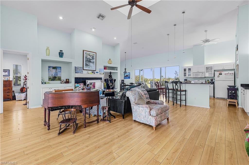 PINE ISLAND - Residential