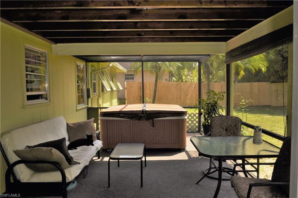 SAN CARLOS PARK - Residential