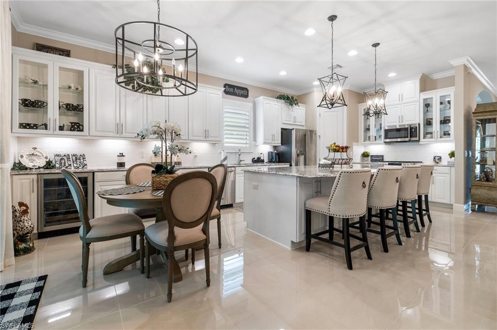 PEBBLE POINTE - Residential