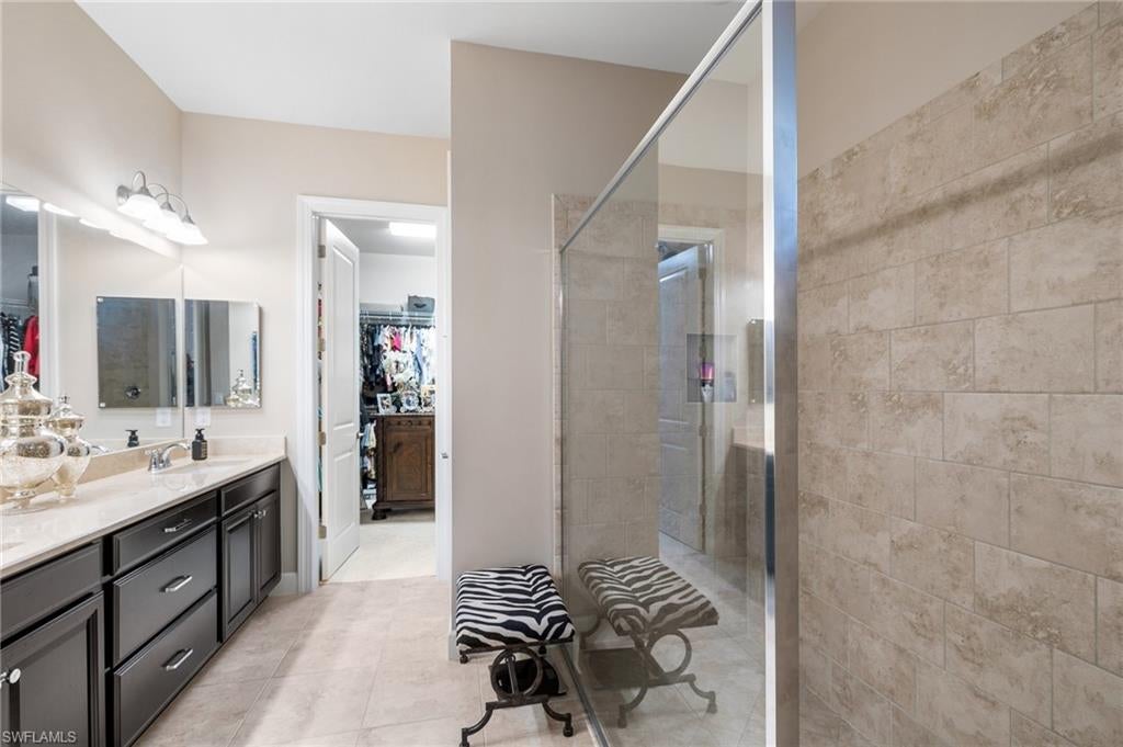 PEBBLE POINTE - Residential