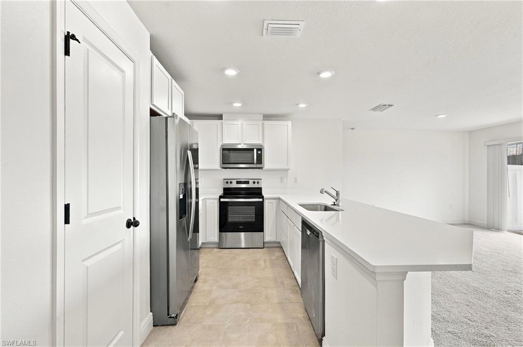 BAYSHORE COMMONS - Residential