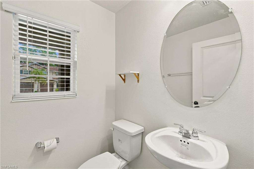 BAYSHORE COMMONS - Residential