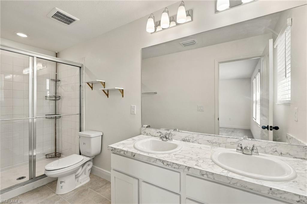 BAYSHORE COMMONS - Residential