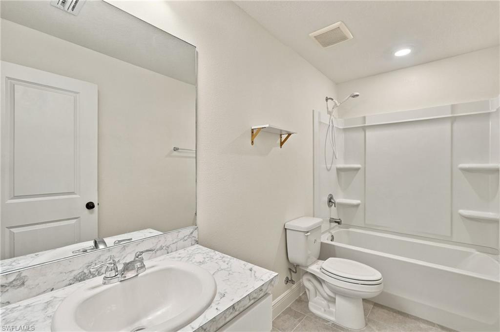 BAYSHORE COMMONS - Residential