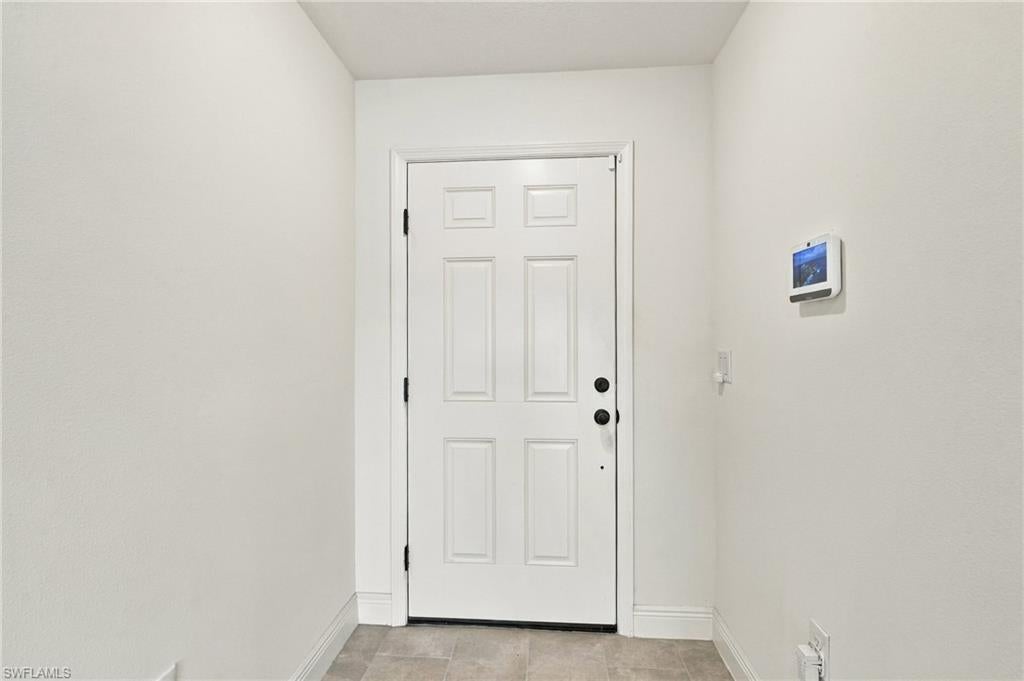 BAYSHORE COMMONS - Residential