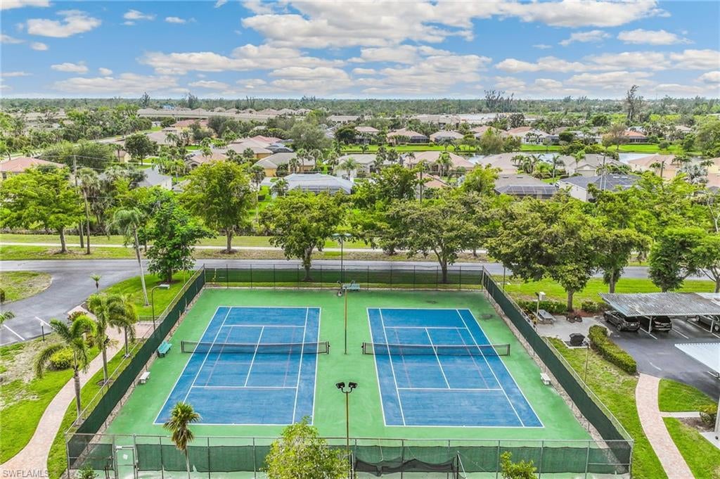 GOLFVIEW GOLF & RACQUET CLUB - Residential