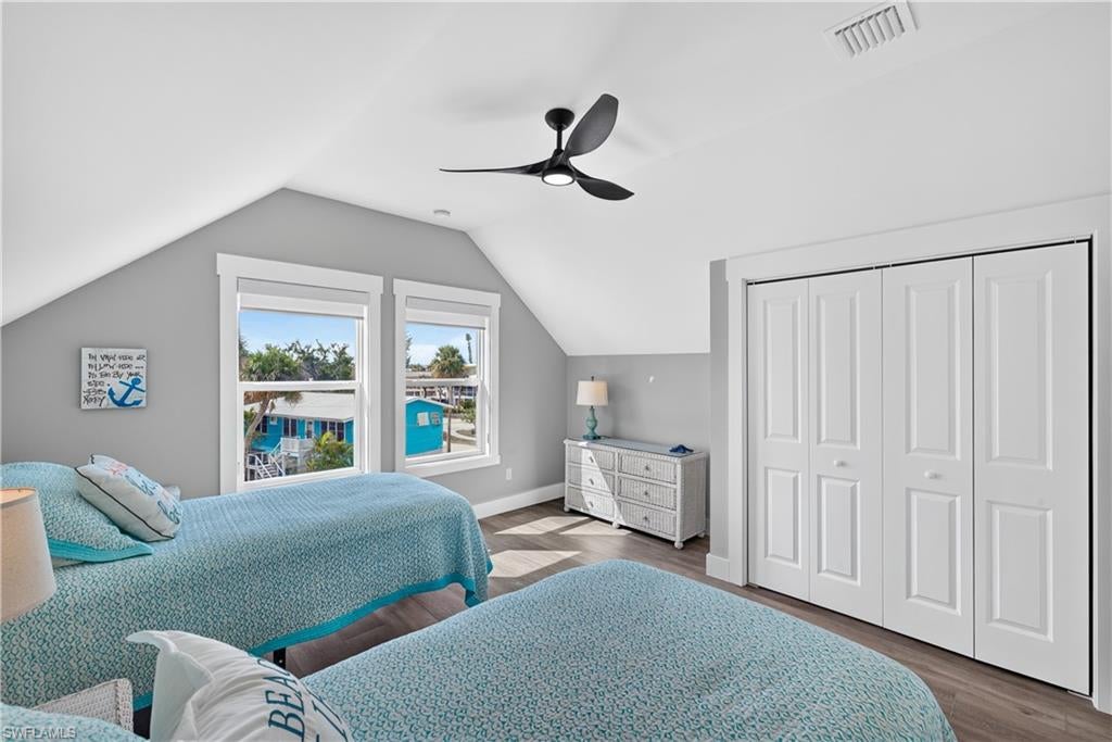 SHELL MOUND PARK - Residential