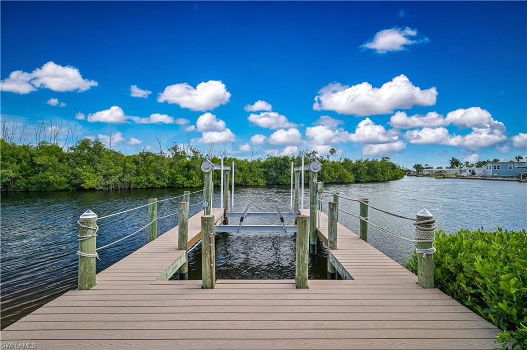 BAYSIDE ESTATES - Residential