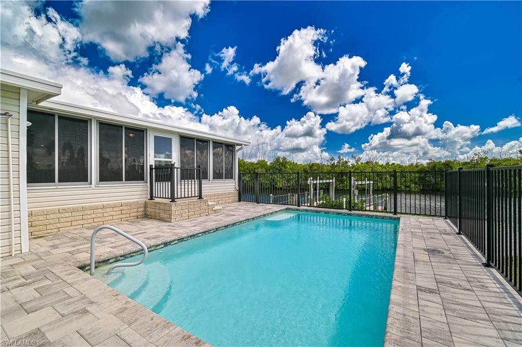 BAYSIDE ESTATES - Residential