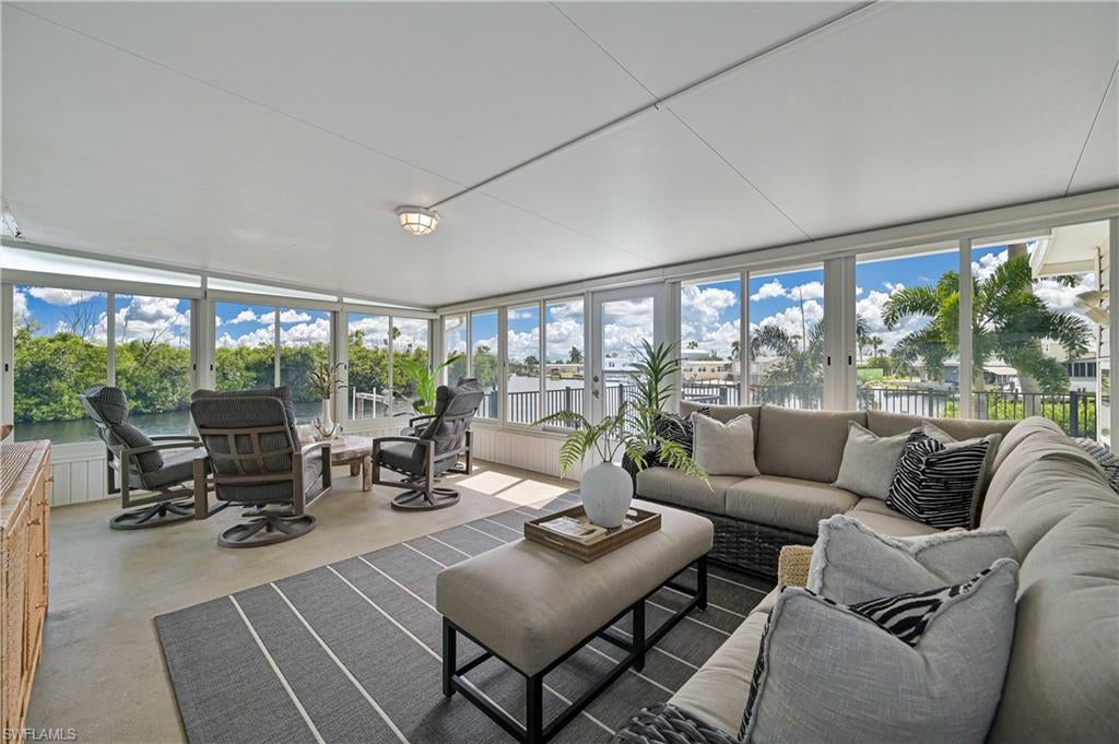 BAYSIDE ESTATES - Residential