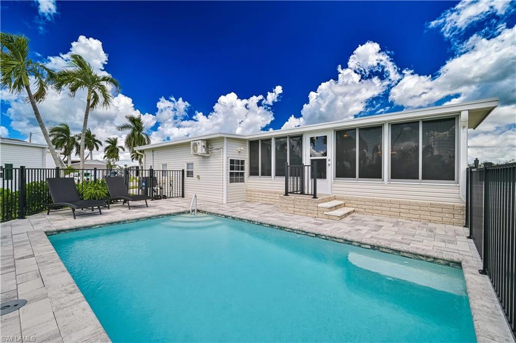 BAYSIDE ESTATES - Residential