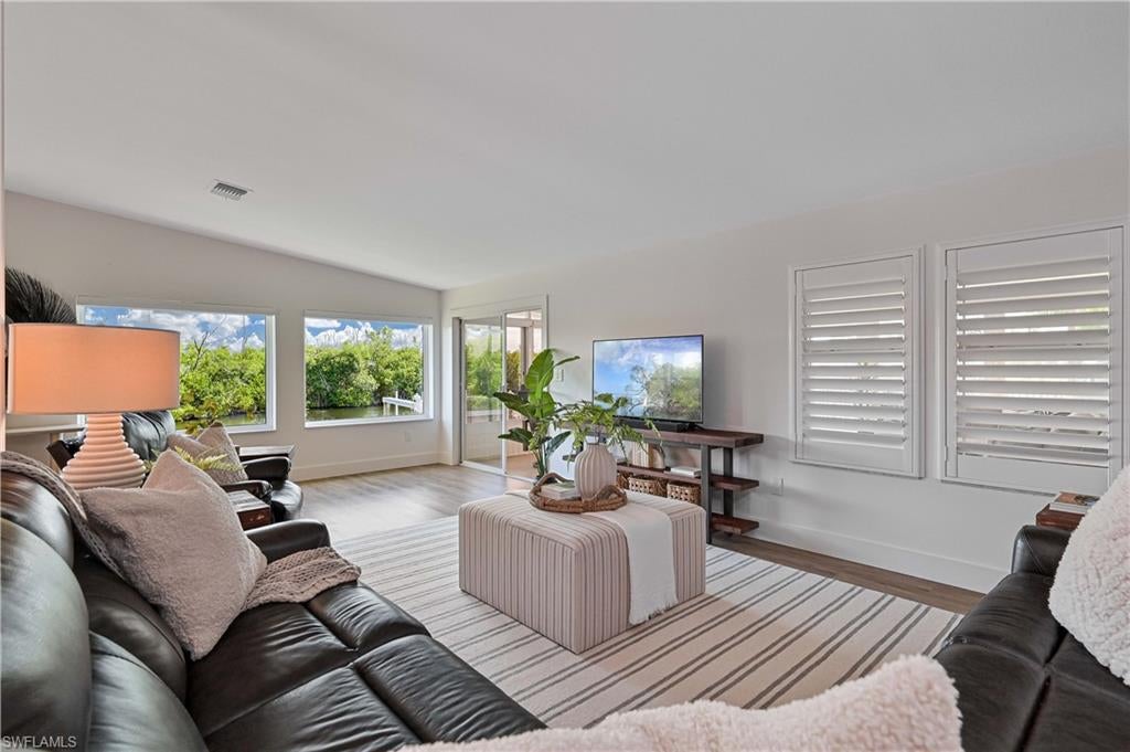BAYSIDE ESTATES - Residential