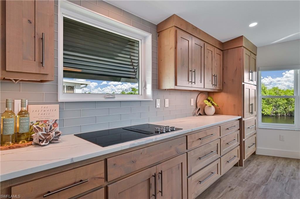 BAYSIDE ESTATES - Residential