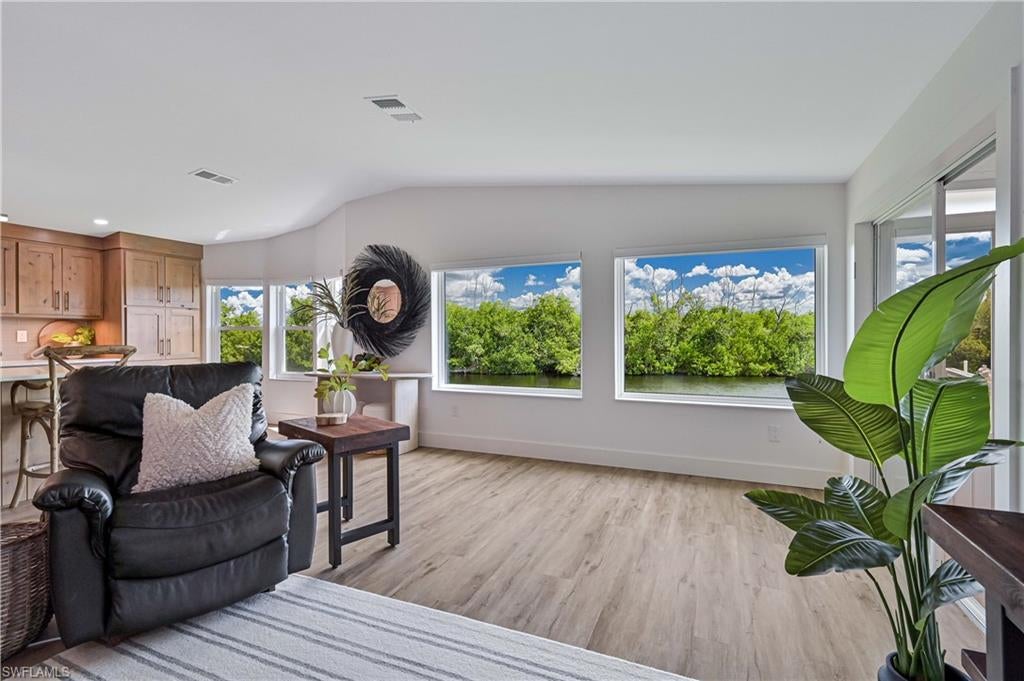 BAYSIDE ESTATES - Residential
