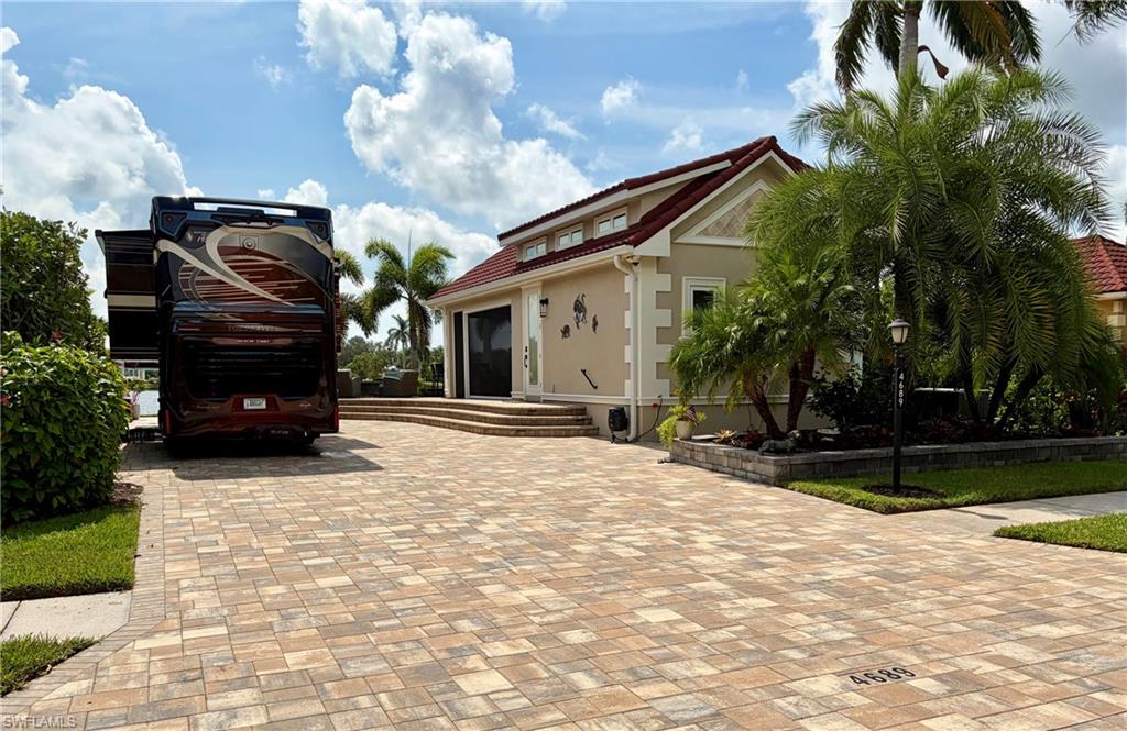 PELICAN LAKE RV RESORT - Land