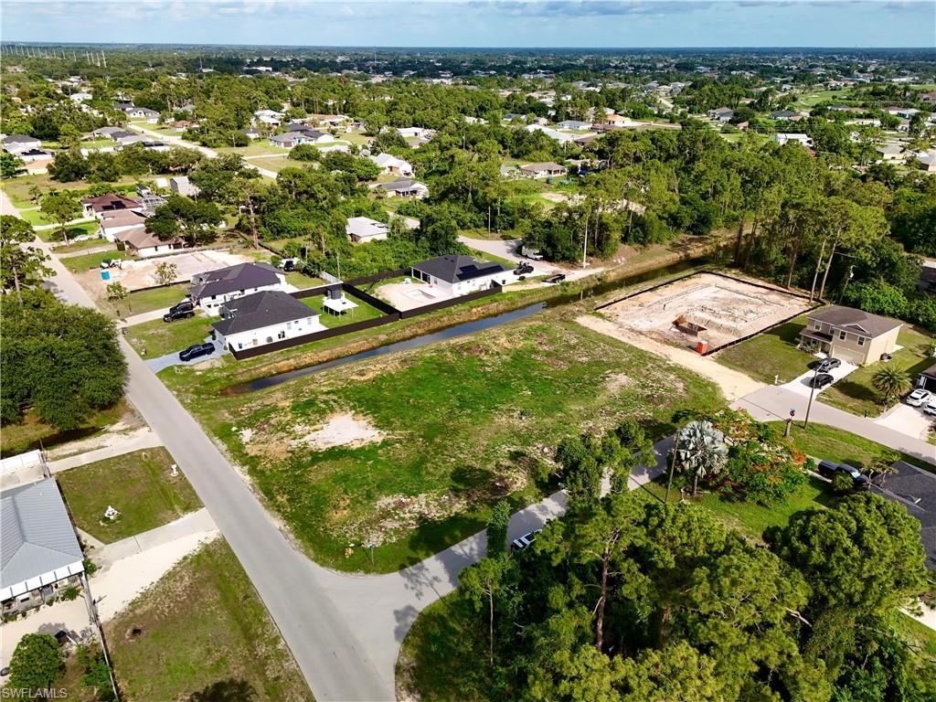 LEHIGH ACRES - Land