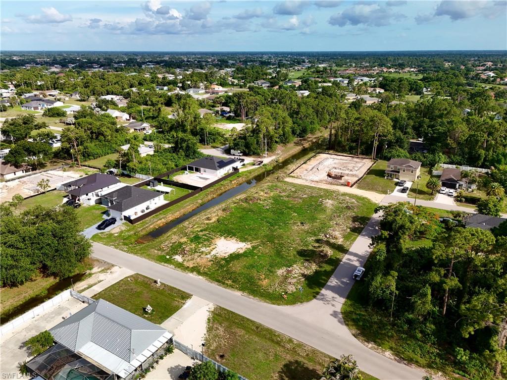 LEHIGH ACRES - Land