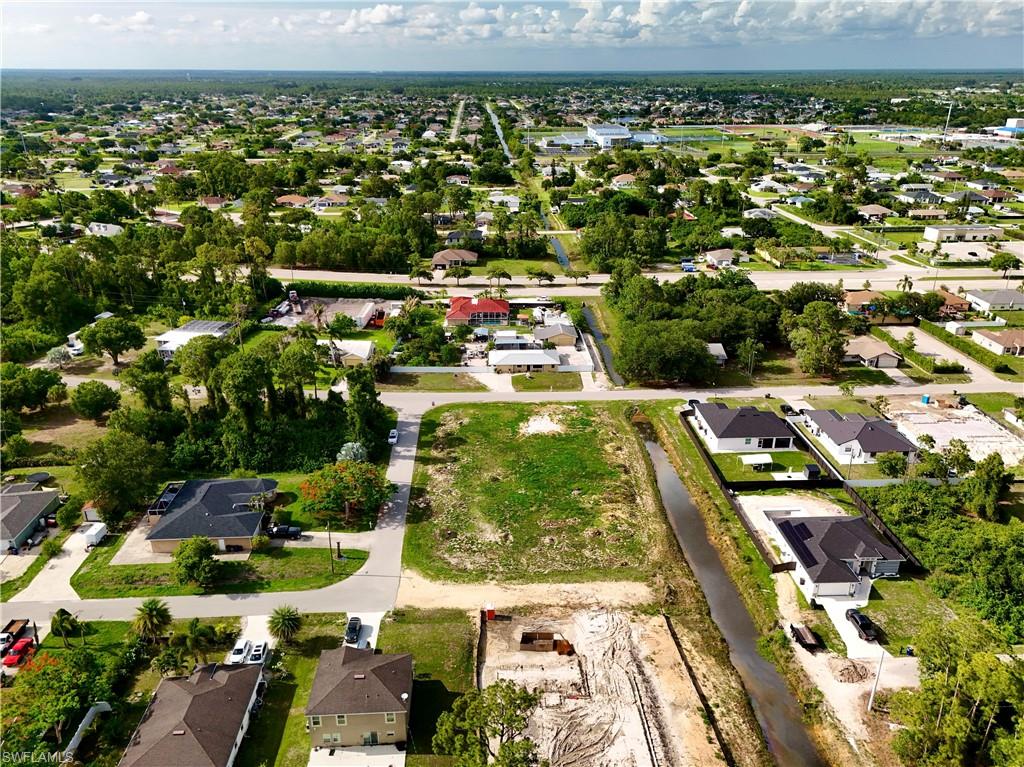 LEHIGH ACRES - Land