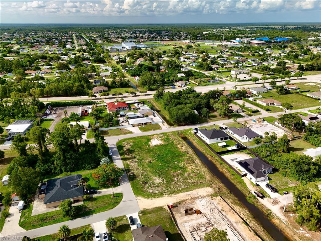 LEHIGH ACRES - Land