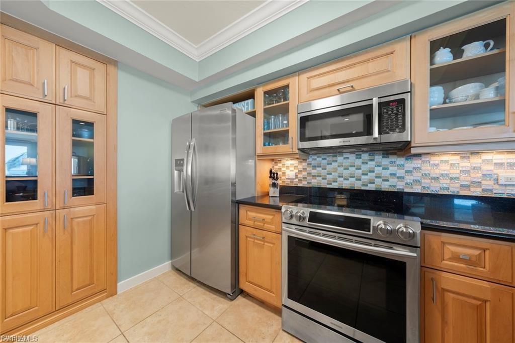 LANDS ENDS VILLAGE CONDO - Residential