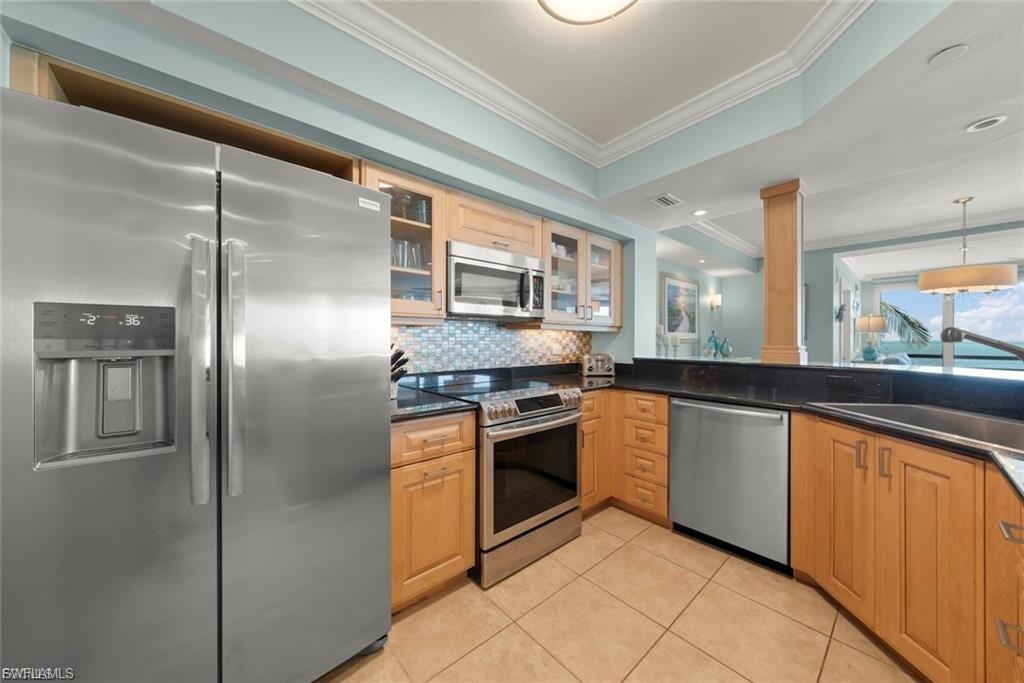 LANDS ENDS VILLAGE CONDO - Residential