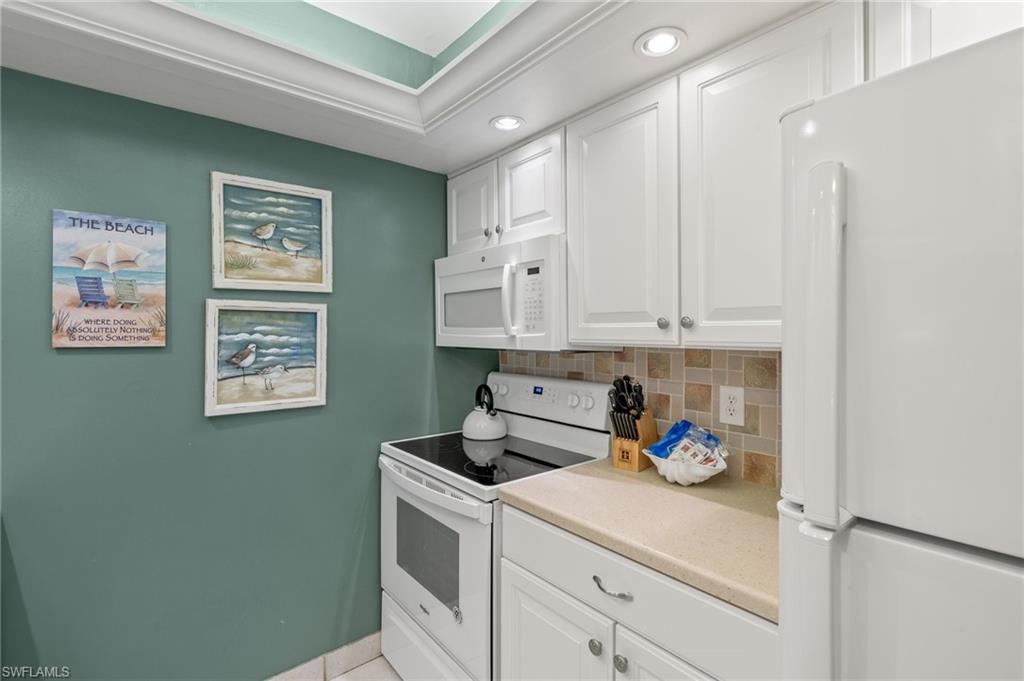 SANIBEL MOORINGS CONDO - Residential