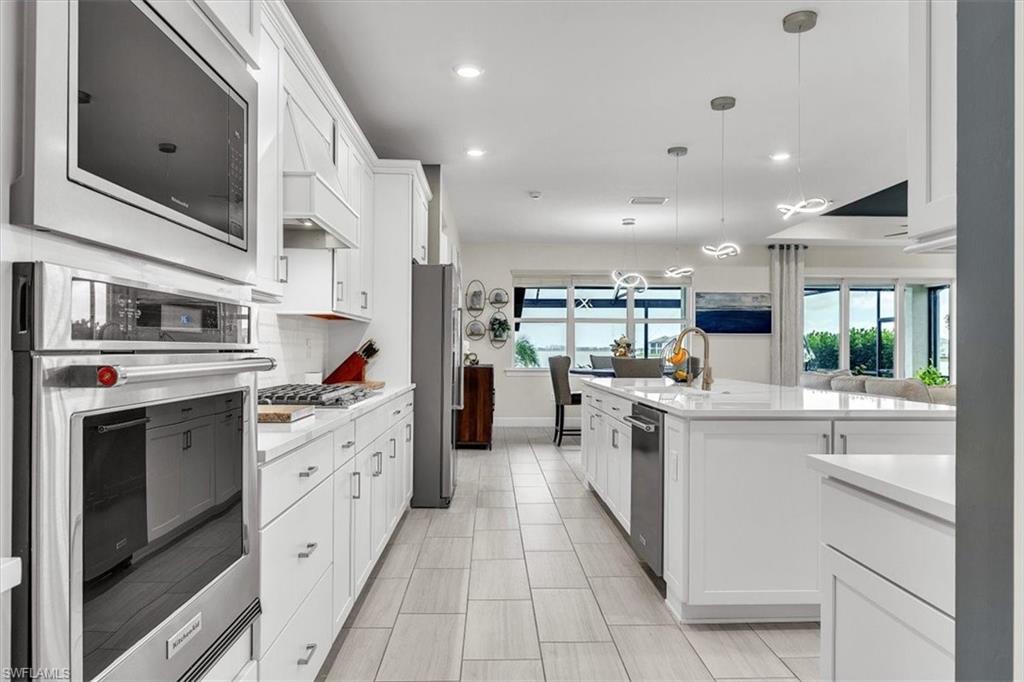 EDGEWATER SHORES - Residential