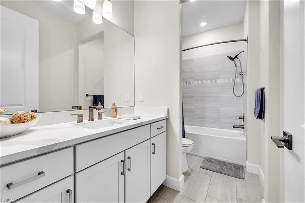 EDGEWATER SHORES - Residential
