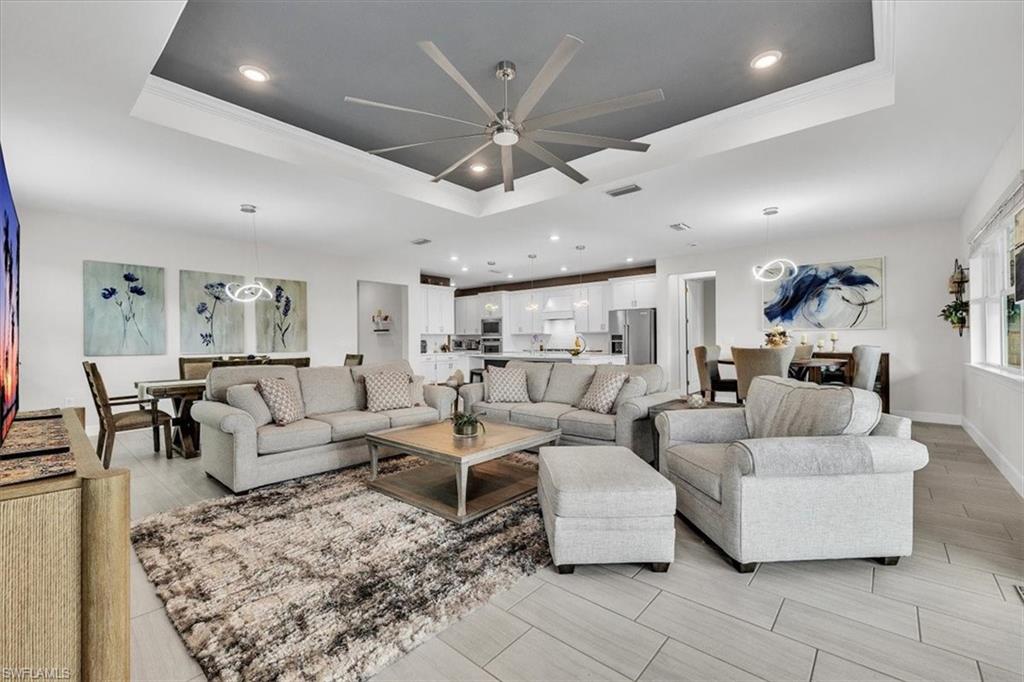 EDGEWATER SHORES - Residential