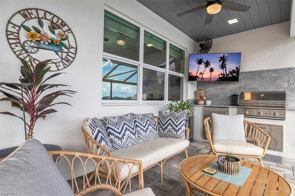 EDGEWATER SHORES - Residential
