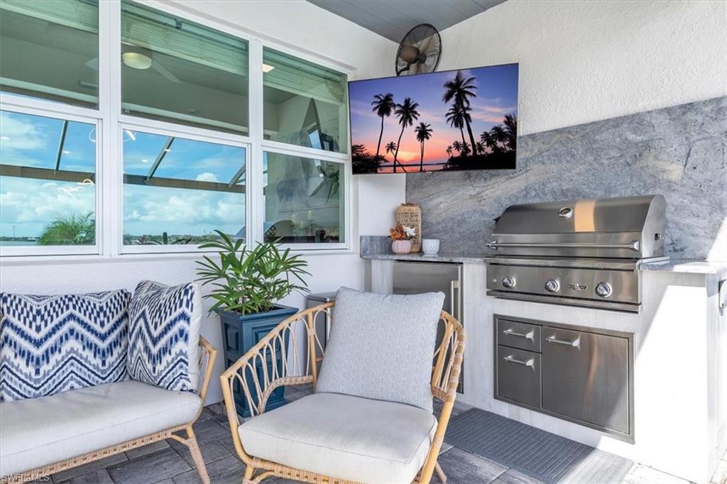 EDGEWATER SHORES - Residential