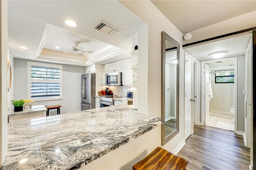 POSADA OF NAPLES - Residential Lease
