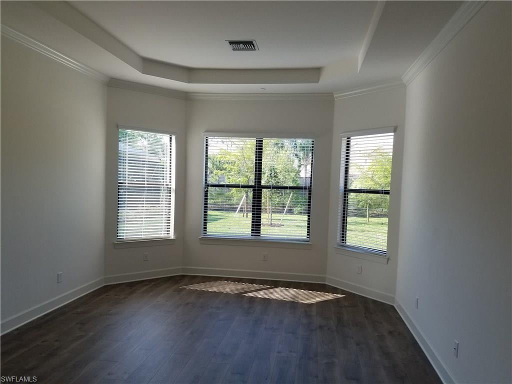 PEBBLE POINTE - Residential