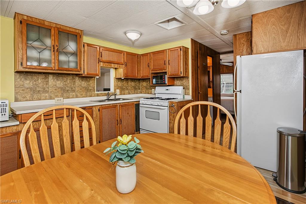 FOUNTAIN VIEW RV RESORT - Residential