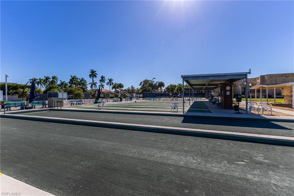 SEVEN LAKES - Residential