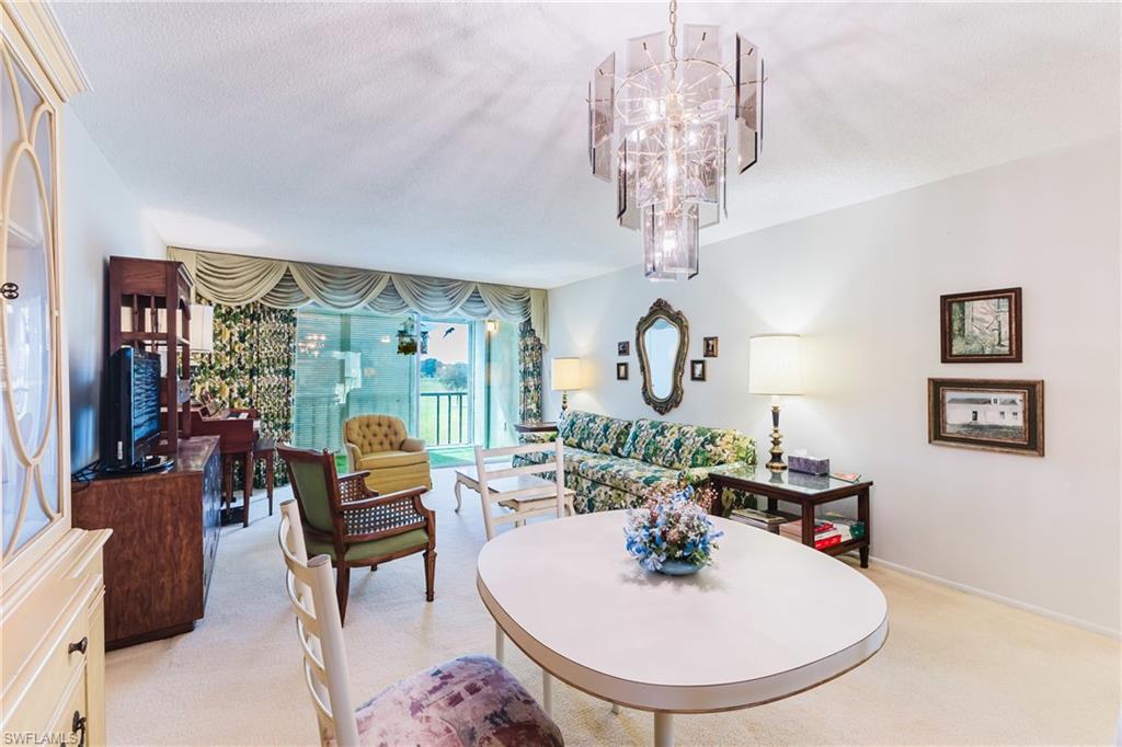 SEVEN LAKES - Residential