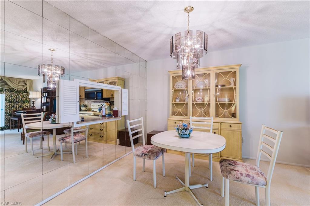 SEVEN LAKES - Residential